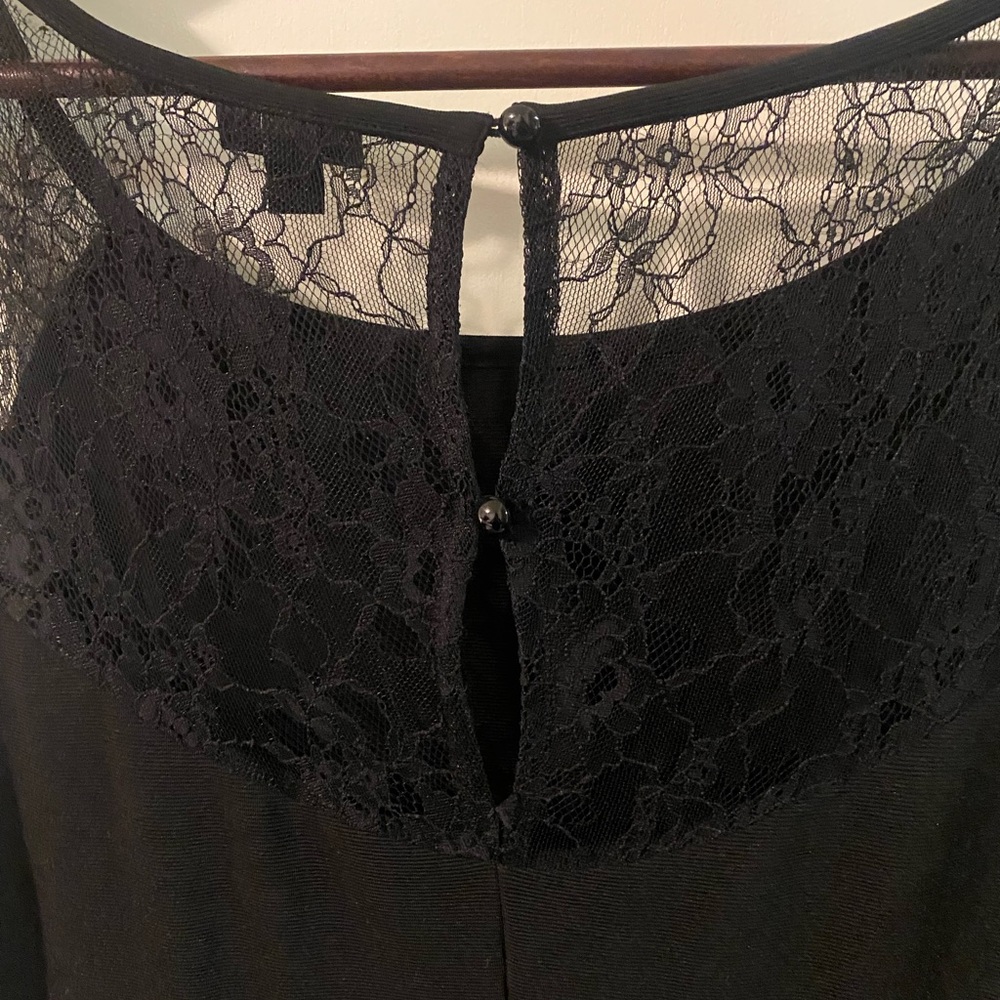 Torrid Black Lace Detail Top - Picture 3 of 4